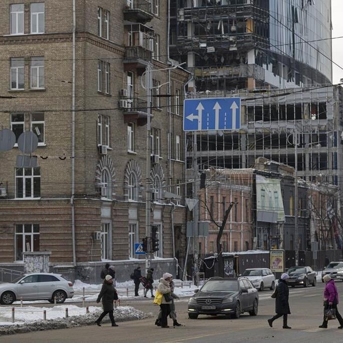 UK to supply tanks to Ukraine as Russian missiles hit Kyiv